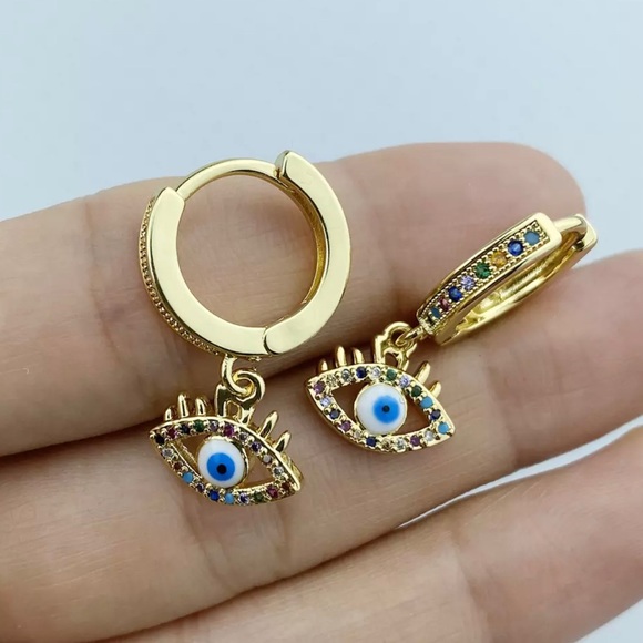 Apollo’s Curiosity is a Latinx NYC based marketplace - Picture 2 of 11